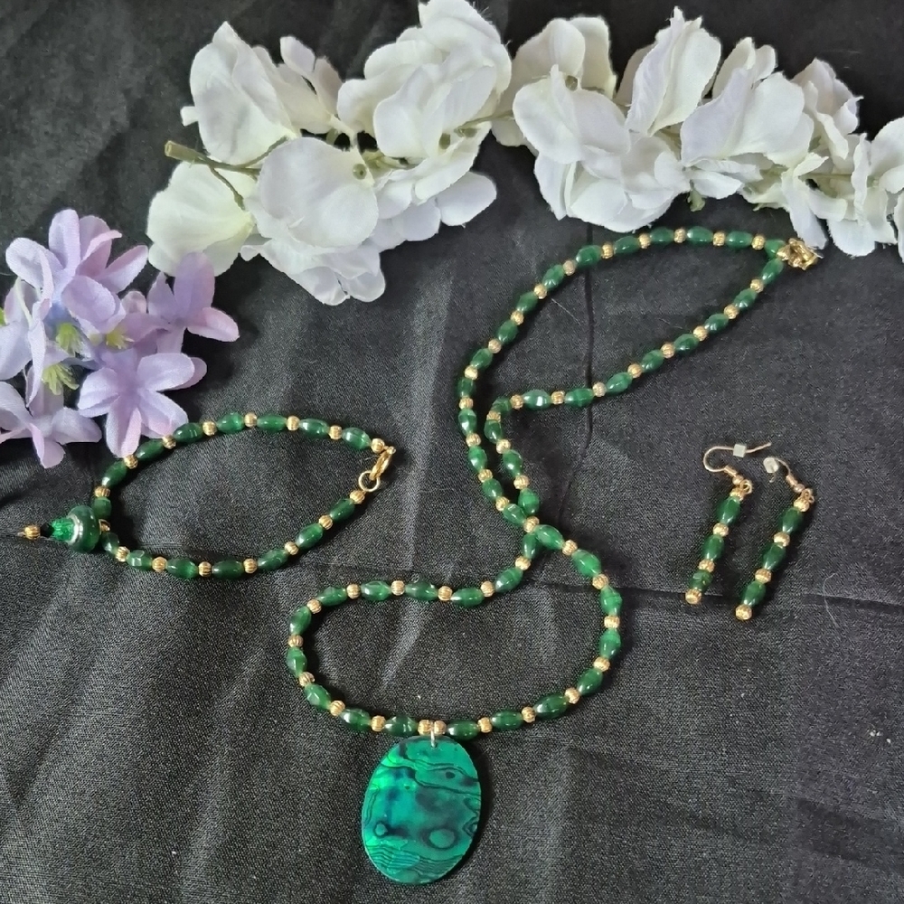 Green Beaded Pendant Necklace Set with Matching Bracelet & Earrings